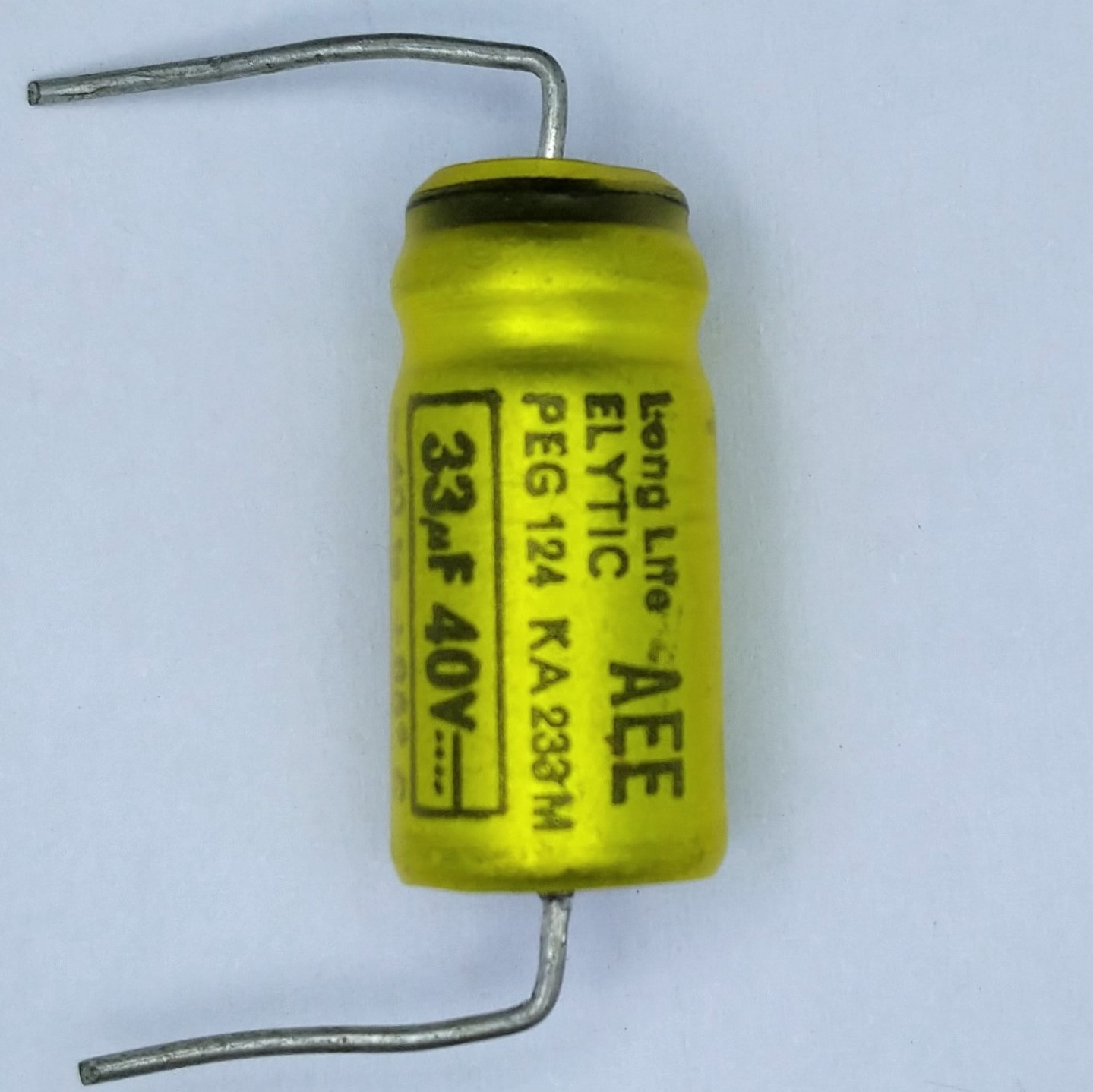 AEE (Australasian Engineering Equipment) sold to Rifa then Kemet <a href='https://www.radiomuseum.org/dsp_hersteller_detail.cfm?company_id=20334'>www.radiomuseum.org/dsp_hersteller_detail.cfm?company_id=20334</a> - Made in Australia 1974!